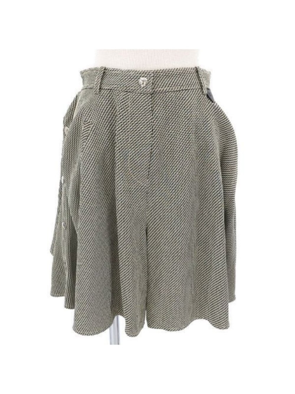Louis Vuitton Shorts Gray
